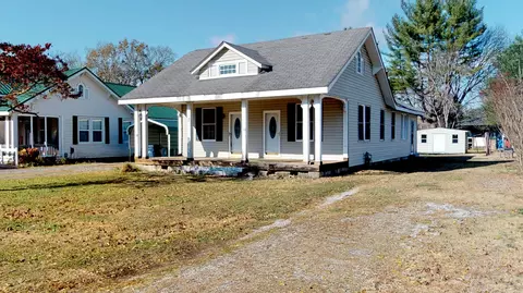 7 E 10th St, Chickamauga, GA 30707 photo 2