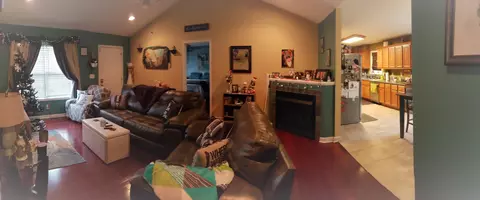 1095 Durham St, Dalton, GA 30721 photo 2