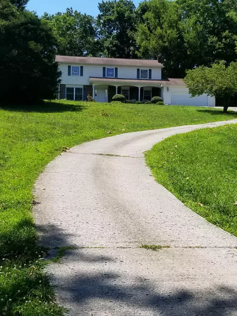 5207 Silver Ln, Apison, TN 37302 photo 1