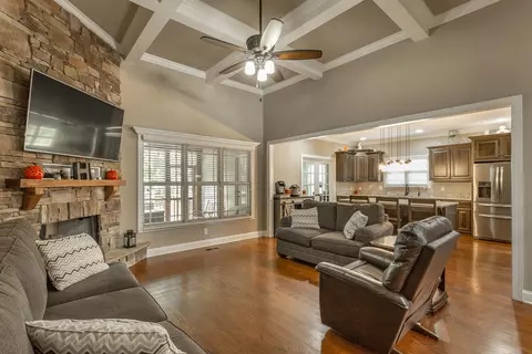 8984 Silver Maple Dr, Ooltewah, TN 37363 photo 4