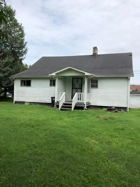 105 Maple Ave, Jasper, TN 37347 photo 4