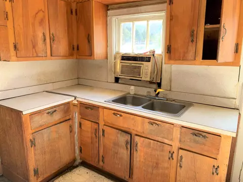 327 Ladds Switch Rd, Guild, TN 37340 photo 10