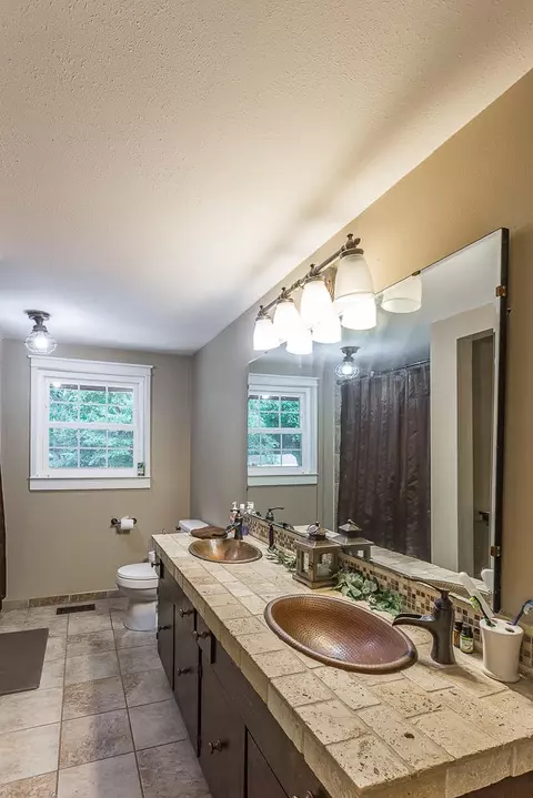 80 Moon Beam Cir, Rock Spring, GA 30739 photo 11