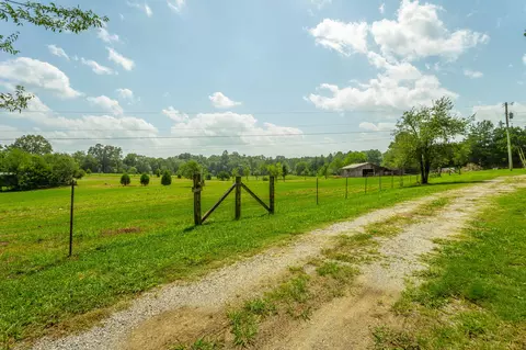 368 York Rd, Ocoee, TN 37361 photo 2