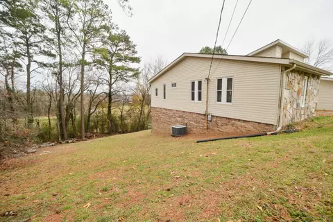2510 E Hillview Dr, Dalton, GA 30721 photo 11