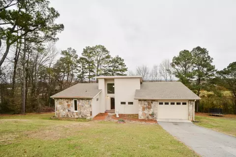 2510 E Hillview Dr, Dalton, GA 30721 photo 3