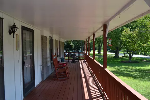 104 Danny Dr, Jasper, TN 37347 photo 2