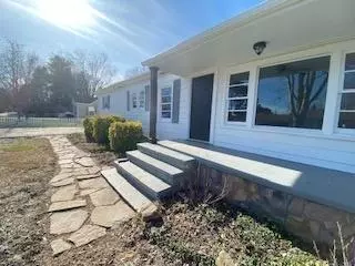 1021 N Dennis Ave, Jasper, TN 37347 photo 2