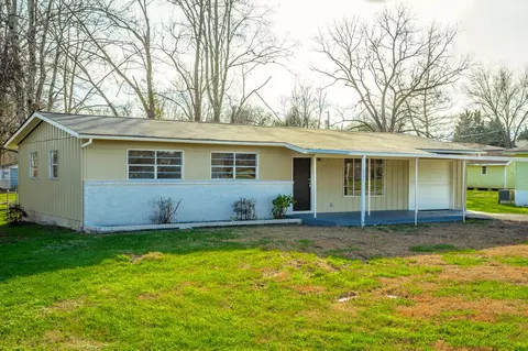 210 Forrest Rd, Fort Oglethorpe, GA 30742 photo 1