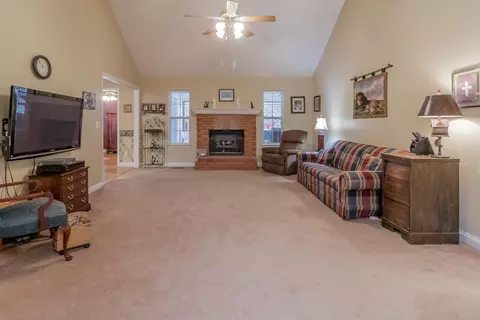 103 Bent Tree Dr, Ringgold, GA 30736 photo 2