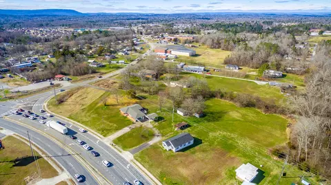 2237 Cloud Springs Rd, Rossville, GA 30741