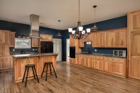 751 County Road 783, Etowah, TN 37331