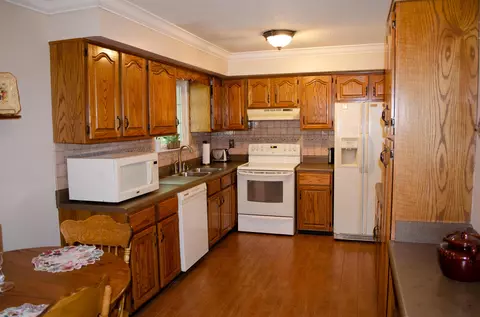 1658 E Boy Scout Rd, Hixson, TN 37343 photo 9