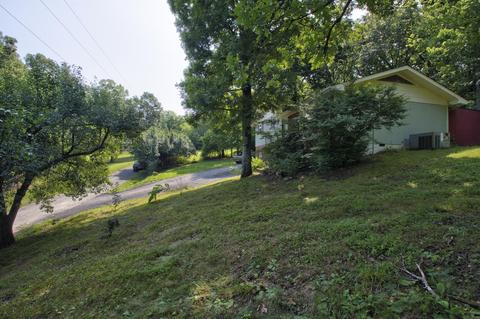 68 Stagg St, Dunlap, TN 37327 photo 3