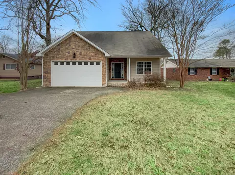 1003 Givens Rd, Chattanooga, TN 37421