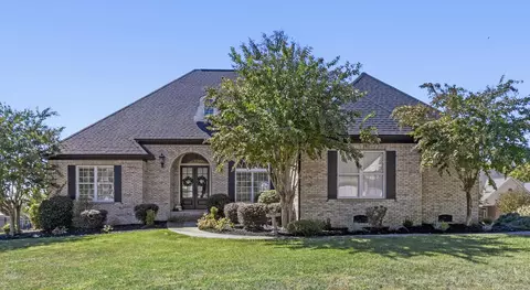 10135 Meadowstone Dr, Apison, TN 37302 photo 1