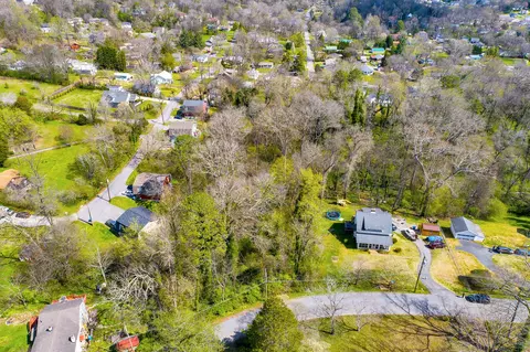 229 Peace St, Red Bank, TN 37415