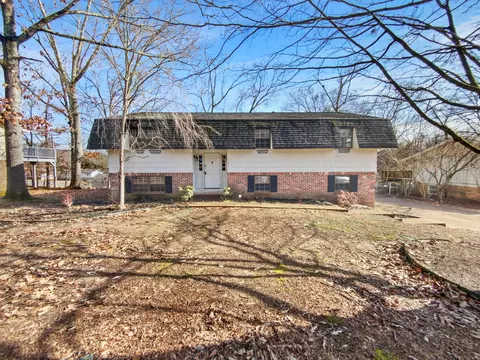 8439 Cross Timbers Cir, Hixson, TN 37343