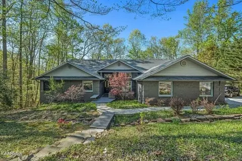 160 Whippoorwill Dr #29, Oak Ridge, TN 37830