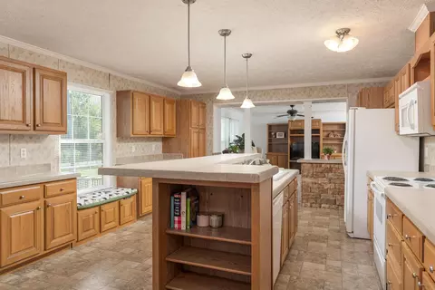 2540 SE Bromley Dr, Cleveland, TN 37323