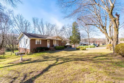 8859 Daisy Dallas Rd, Hixson, TN 37343