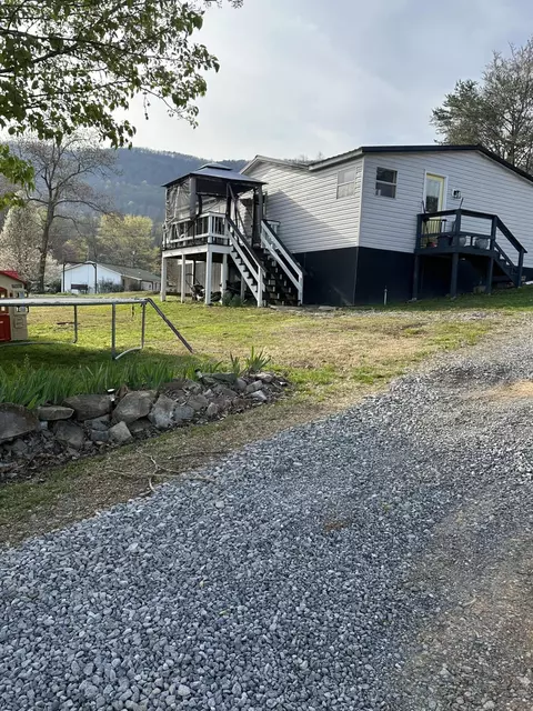 531 Elm St, Dunlap, TN 37327 photo 1