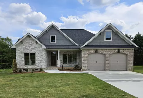 331 Quartz Dr #156, Chickamauga, GA 30707
