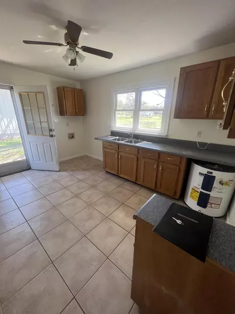 342 E Spring St, Whitwell, TN 37397 photo 12