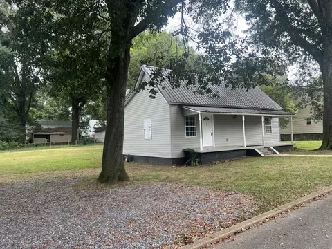 41 Sixth St, Trion, GA 30753