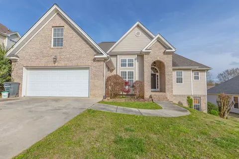 7832 Slatermill Dr, Ooltewah, TN 37363