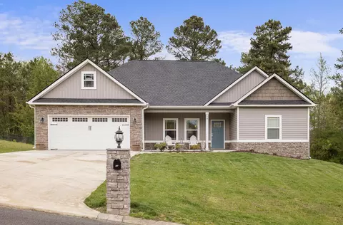 16 Red Oak Ridge Dr, Chickamauga, GA 30707