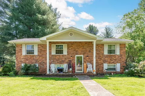 7333 Sterling Rd, Hixson, TN 37343