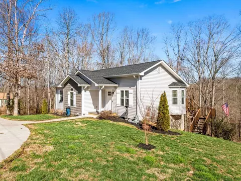 112 County Rd 200, Athens, TN 37303
