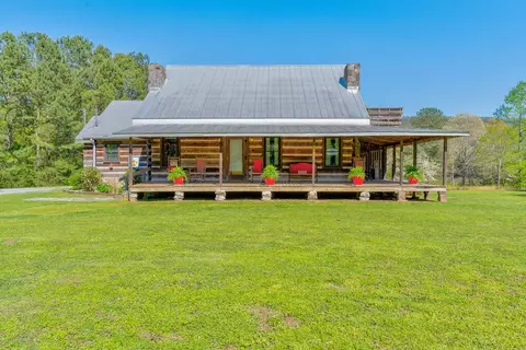 851 Mill Creek Rd, Rocky Face, GA 30740