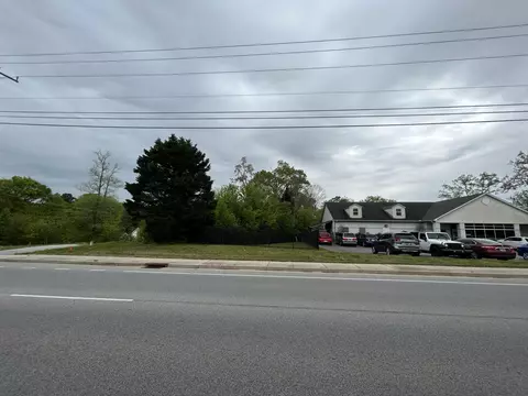 8494 E Brainerd Rd, Chattanooga, TN 37421 photo 4