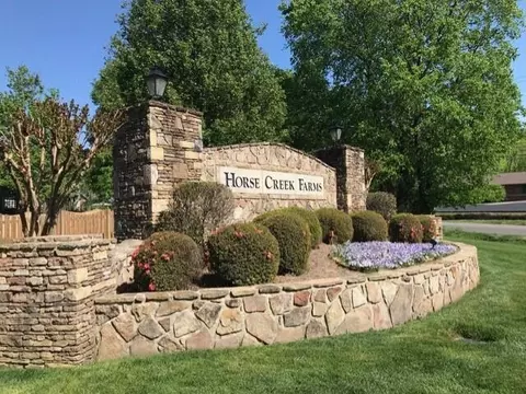 1115 Saddlebrook Dr, Chattanooga, TN 37405