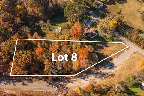 438 Skye Ln #8, Hixson, TN 37343