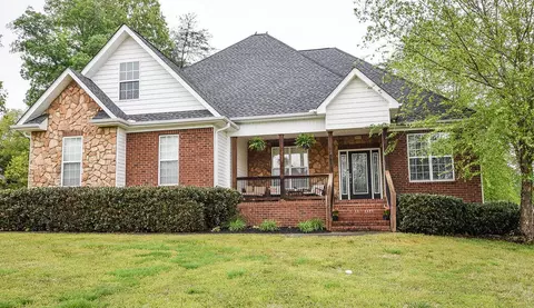 180 NW Eagle Creek Rd, Cleveland, TN 37312