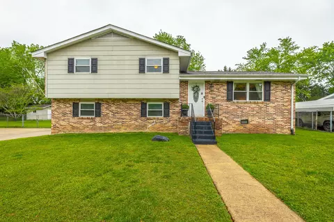 10 Dogwood Dr, Fort Oglethorpe, GA 30742