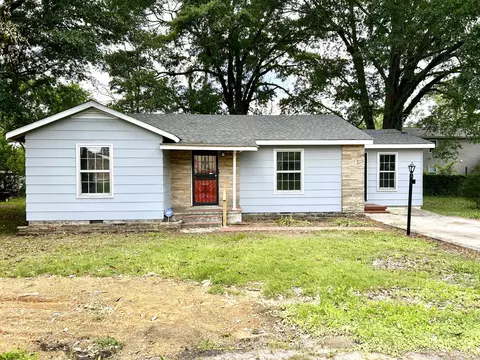 102 Hill St, Lafayette, GA 30728