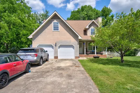 4512 Kings Lake Ct, Chattanooga, TN 37416