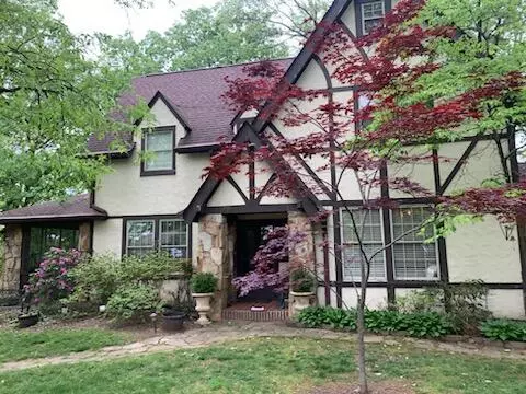 219 S Palisades Dr, Signal Mountain, TN 37377