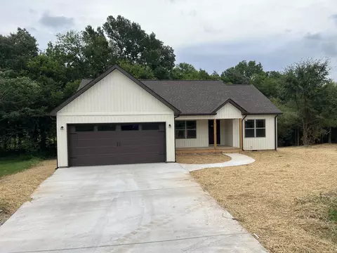 706 Brookhaven Dr, Chatsworth, GA 30705