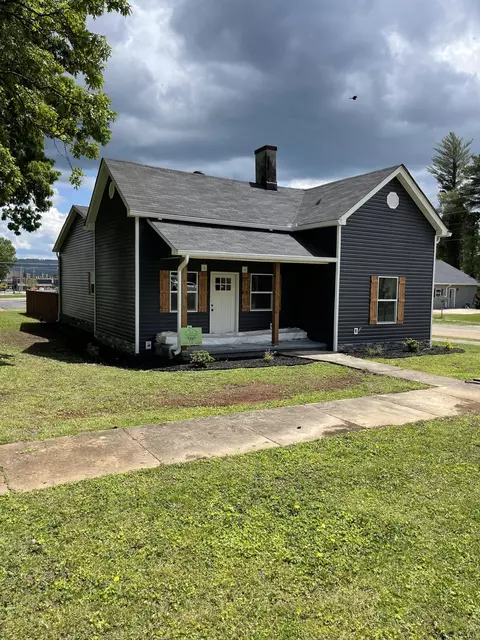 519 Holly Ave, South Pittsburg, TN 37380