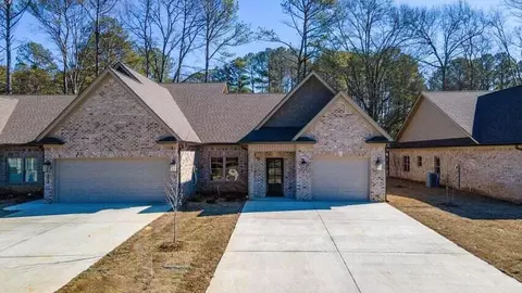 3011 NW Parkstone Pointe, Cleveland, TN 37312