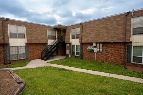900 Mountain Creek Rd #P231, Chattanooga, TN 37415