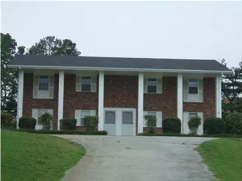 4004 Lara Ln, Chattanooga, TN 37416