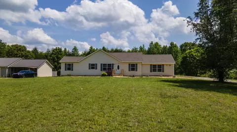 132 Jd Farm Rd, Tellico Plains, TN 37385