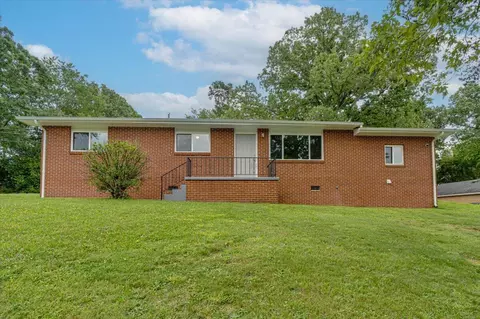7824 Rosemary Cir, Chattanooga, TN 37416