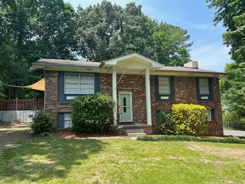 199 Laurelwood Cir, Rossville, GA 30741
